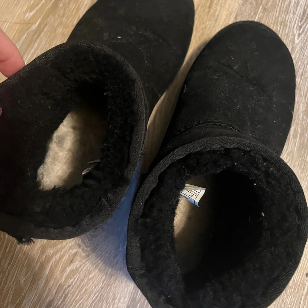 Mini uggs - Picture 5 of 5